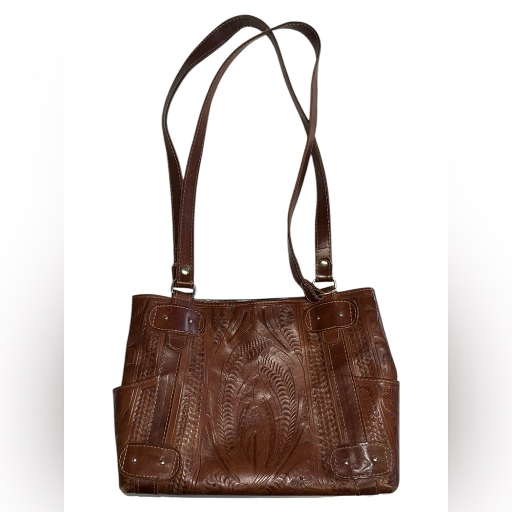 Vintage • Beautiful Embossed Leather Shoulder Bag • Made in Paraguay